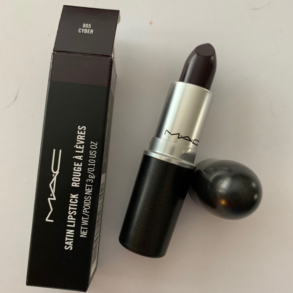 ✨BOGO✨ MAC satin lipstick - 805 Cyber